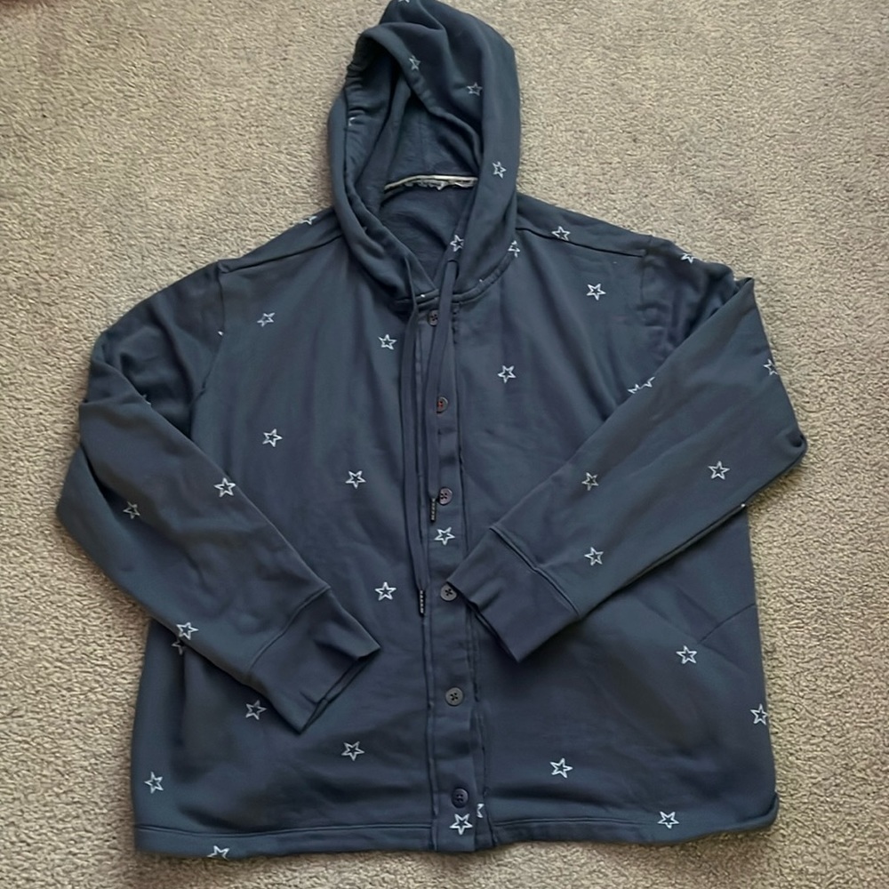 “Peace Love World- Sweatshirt size medium”